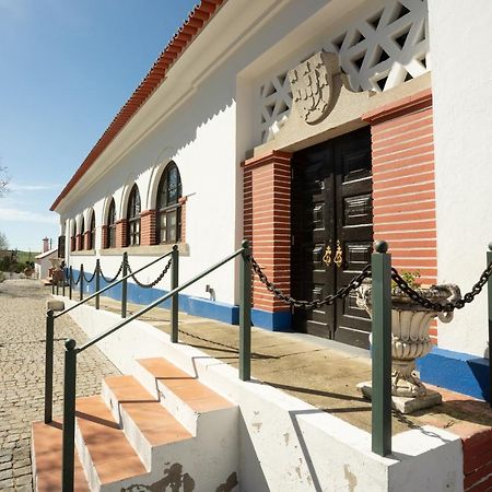 Escola Do Fado Bed & Breakfast Vila Fernando  Екстериор снимка
