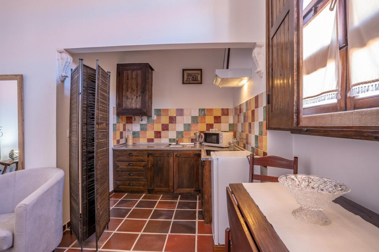 Escola Do Fado Bed & Breakfast Vila Fernando  Екстериор снимка